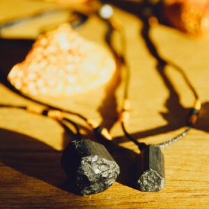 Czarny Turmalin wisior naturalny kamień