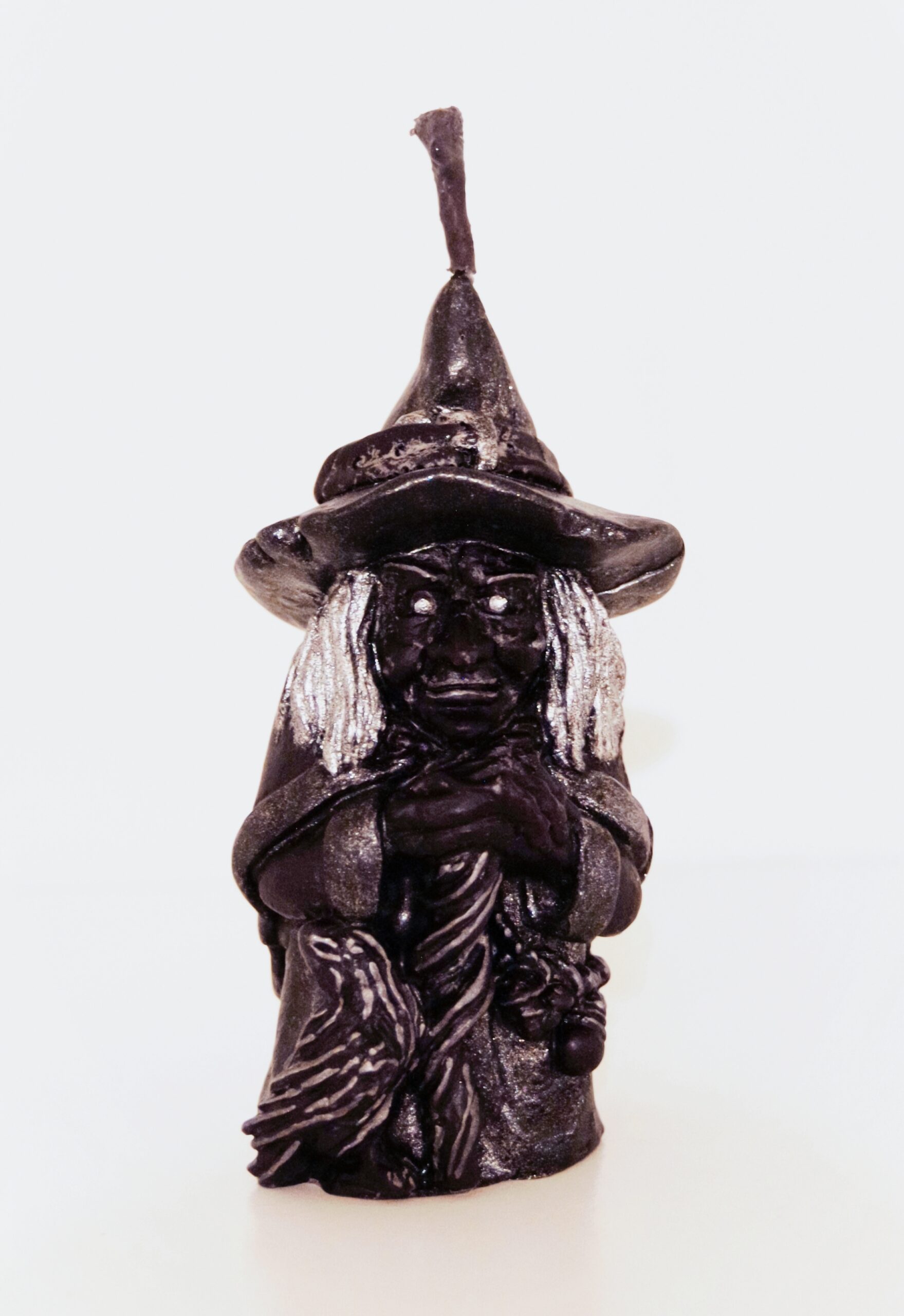 Czarna Wiedźma – Ochrona Ogniska Domowego